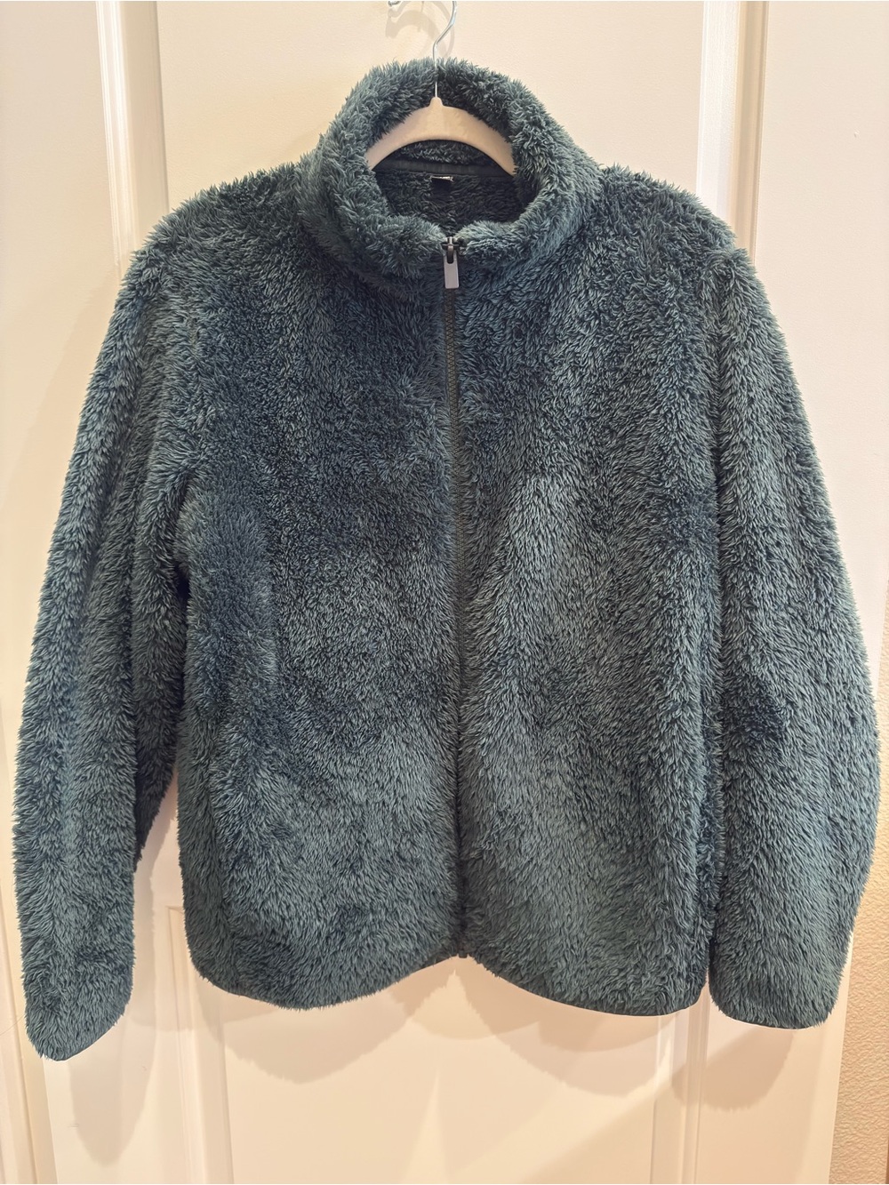 Uniqlo Sherpa fuzzy jacket